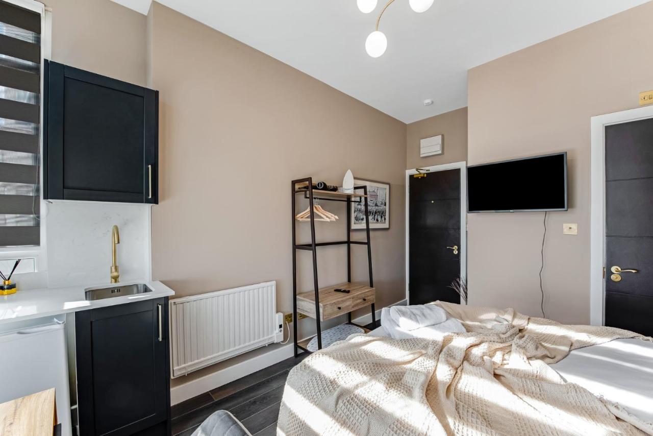 Appartement Elegant Studio - Perfect For Explorers Londen