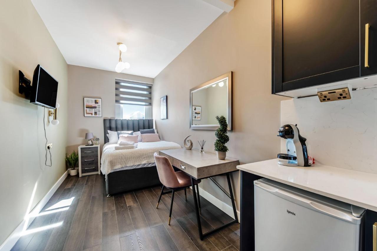Elegant Studio - Perfect For Explorers Appartement Londen
