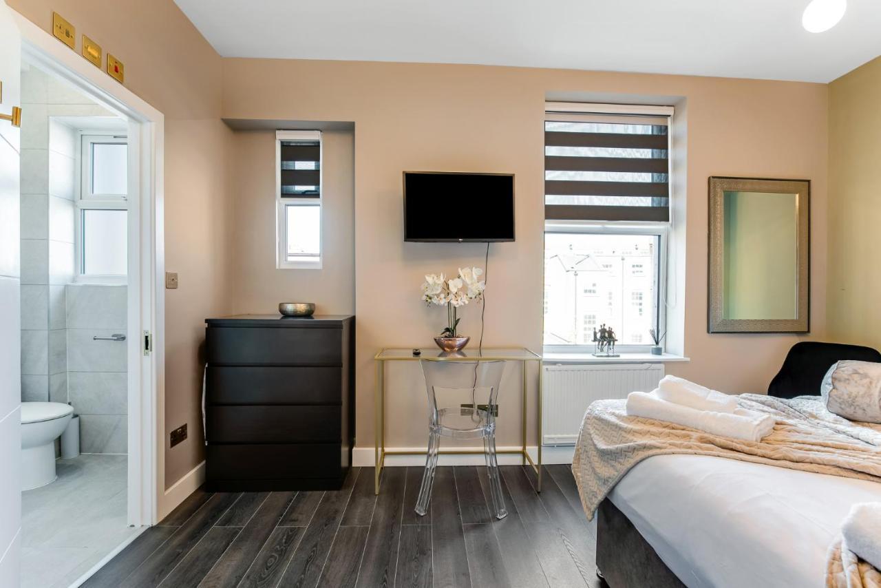 Appartement Elegant Studio - Perfect For Explorers Londen