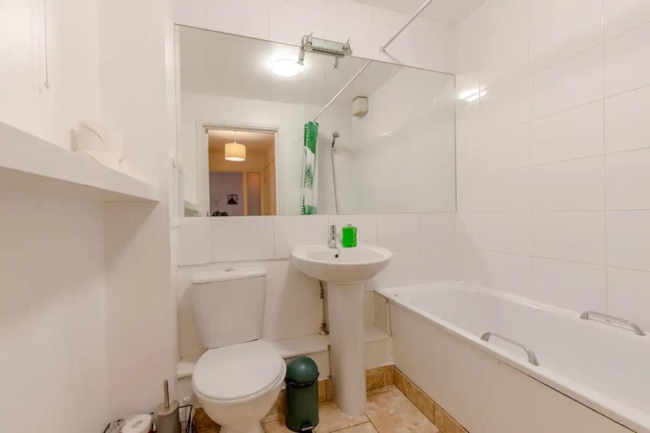 Apartment Spacious 1 Bed Near Shoreditch Park London