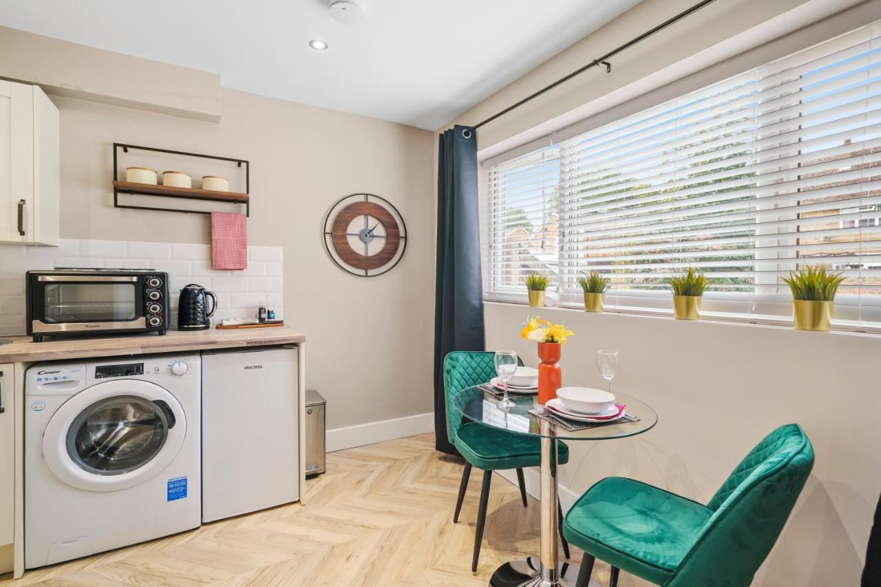 Cosy Heathrow - Parking - Garden Londen