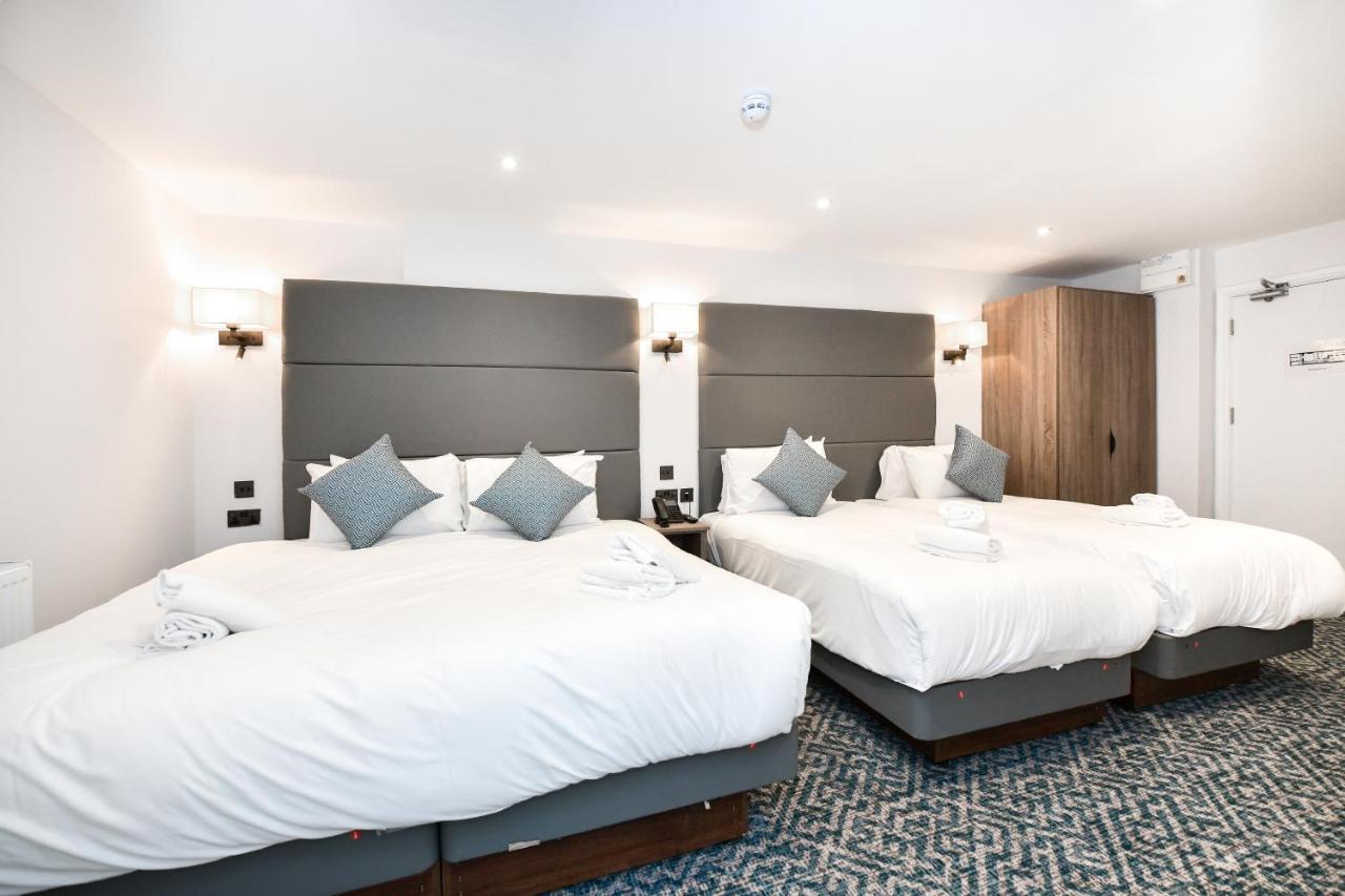 The Chapter - The J Hyde Park Hotel 3*