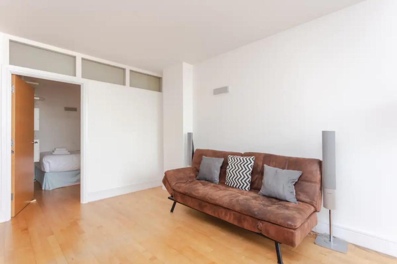 Spacious 2 Bedroom Flat On Bermondsey St * Londres