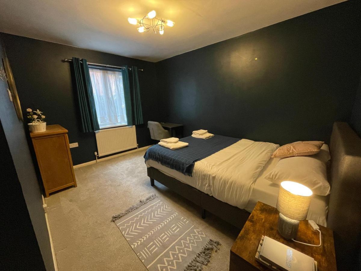 2 Bedroom Near Southfields Apartamento
