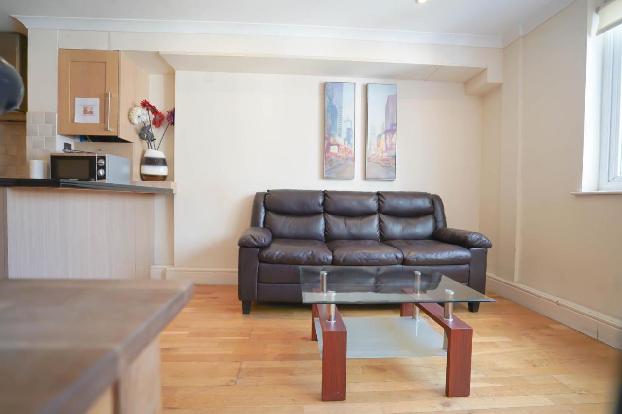 Cosy 2-bed 2 Bathroom In Apartamento Londres