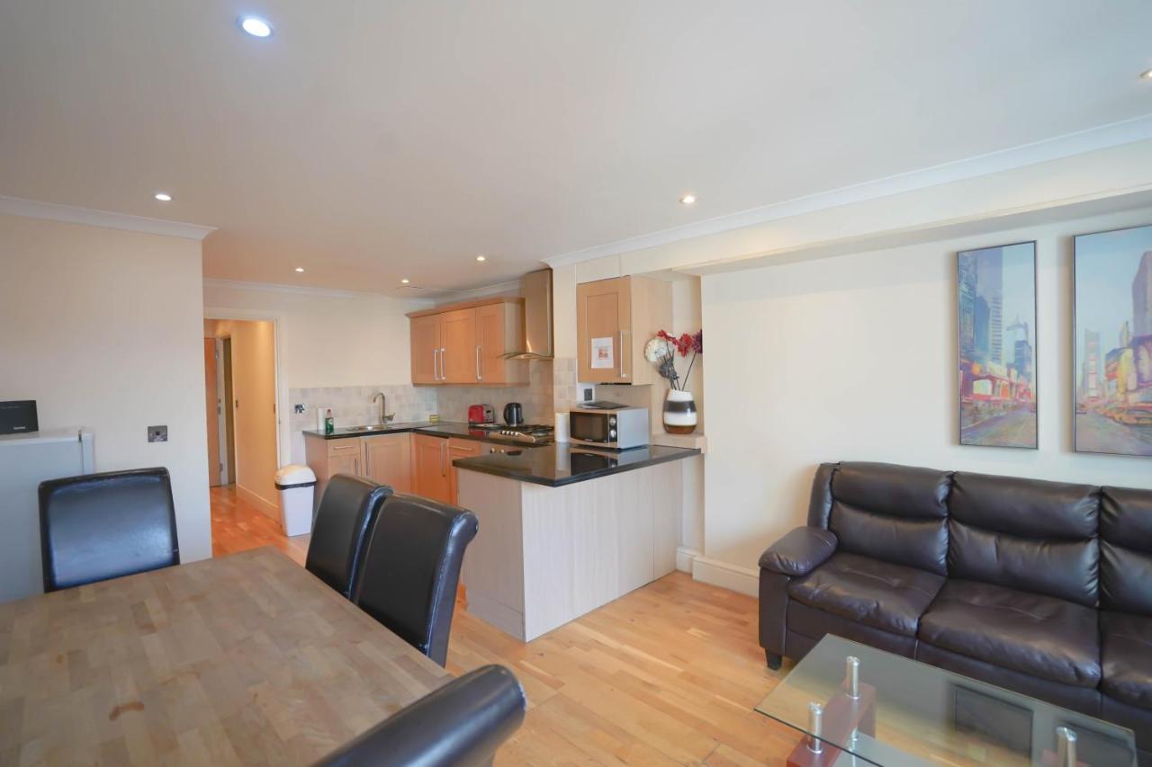 Cosy 2-bed 2 Bathroom In Apartamento Londres