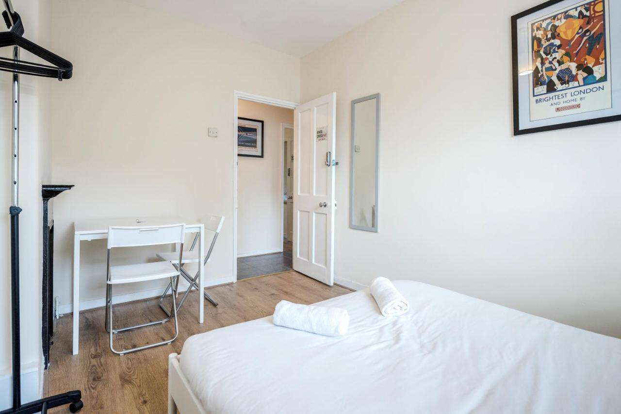 Privatunterkunft Aplacetostay Apartment, Zone 1 Kin