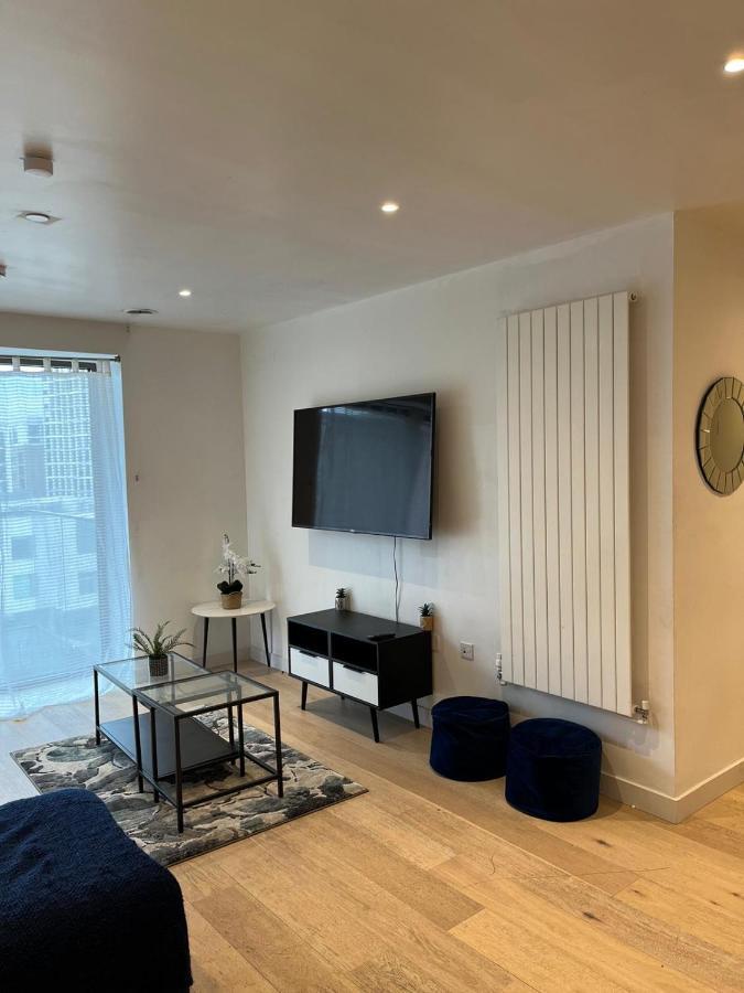 Md : Stunning 2 Bedroom 2 Bath - Royal Docks Appartement Londen