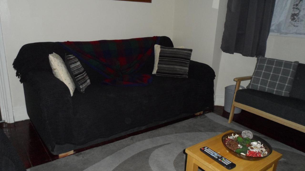 Bubblesbnb 7 Bedroom House, 16 Beds, Sleeps 22 Ferienhaus *