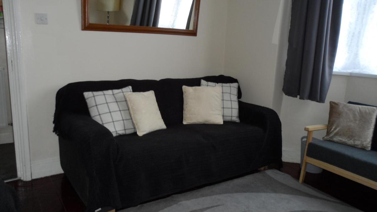 Bubblesbnb 7 Bedroom House, 16 Beds, Sleeps 22 Ferienhaus