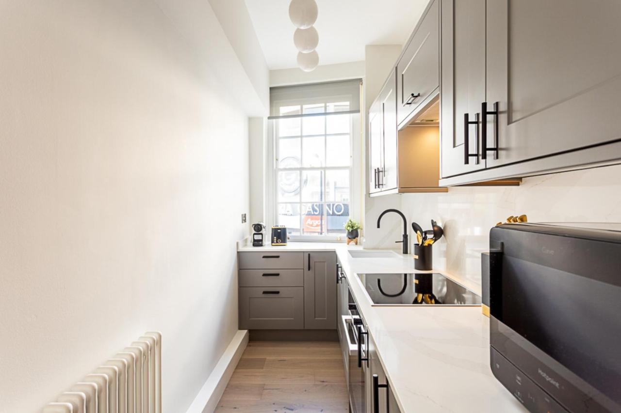 Apartment Modern Edgware London
