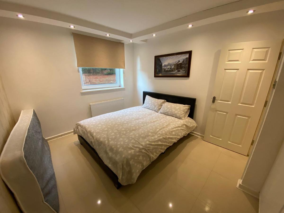 Lovely 2-bedroom Flat Facing Wimbledon Park * Londres
