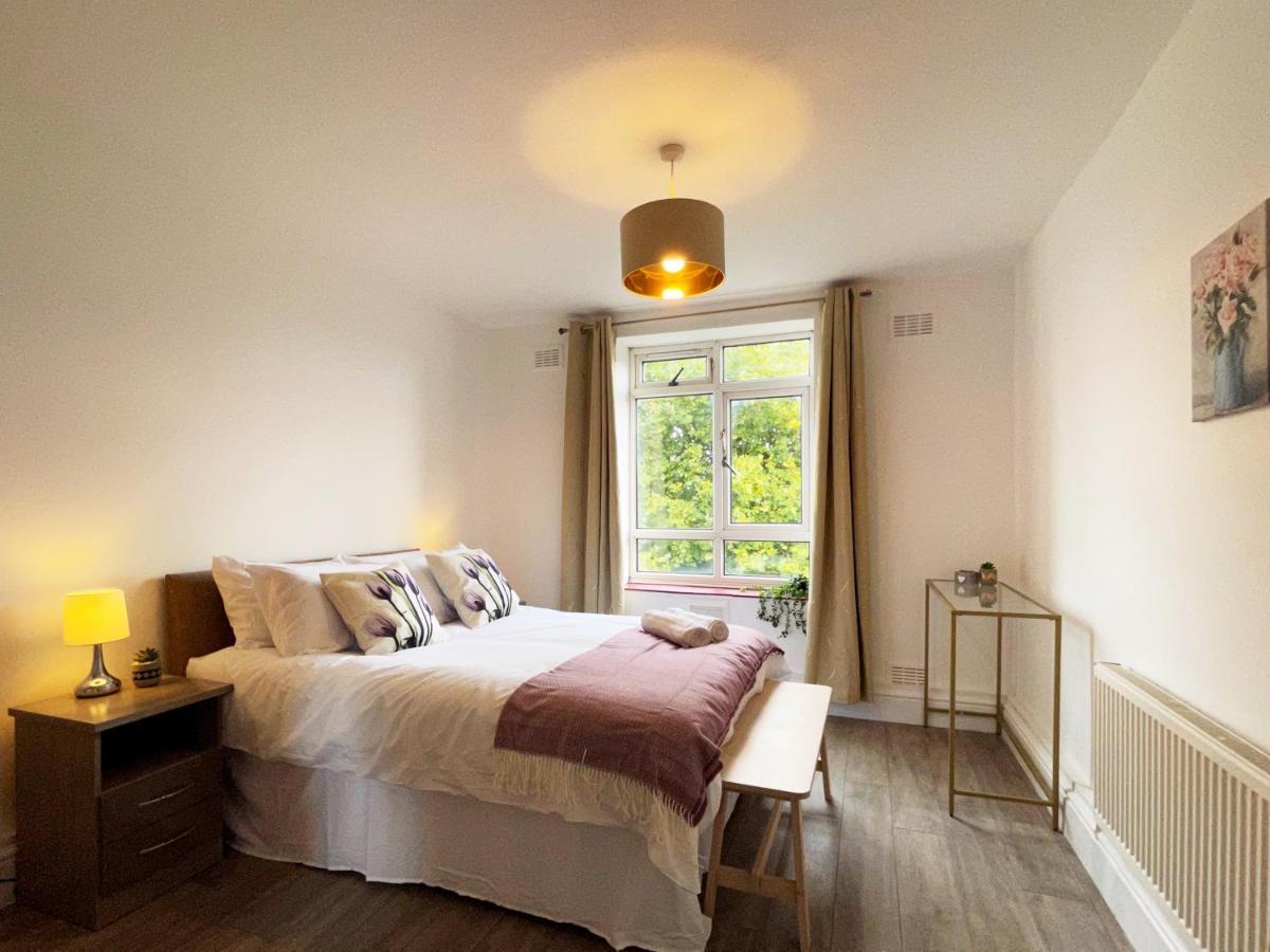 Sophie Place In Vauxhall - 3 Double Beds, 1 Sofa Bed, Spacious London