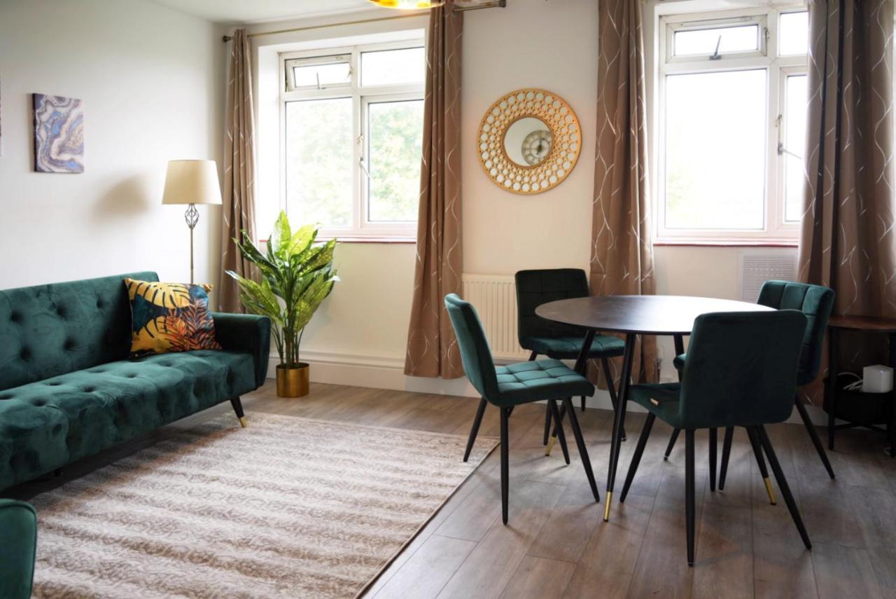 Sophie Place In Vauxhall - 3 Double Beds, 1 Sofa Bed, Spacious London