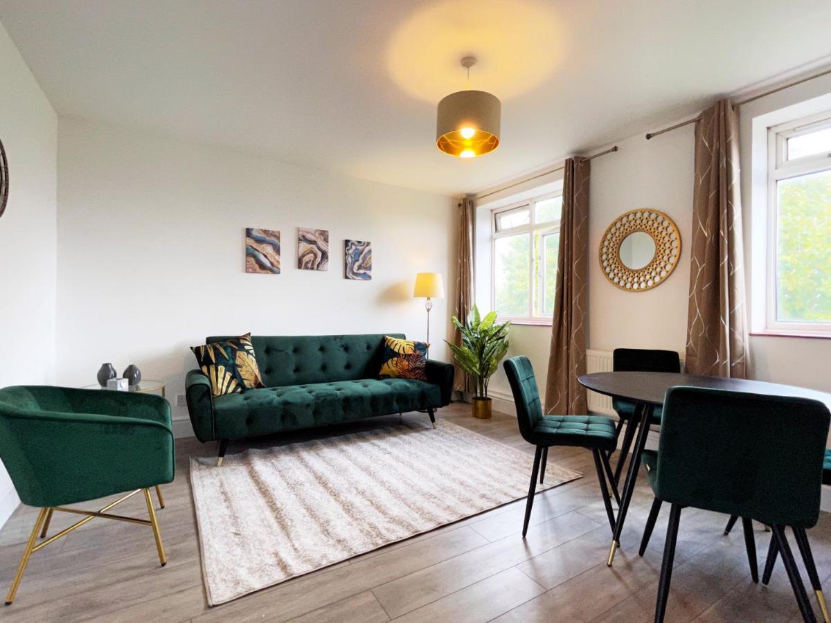 Sophie Place In Vauxhall - 3 Double Beds, 1 Sofa Bed, Spacious *