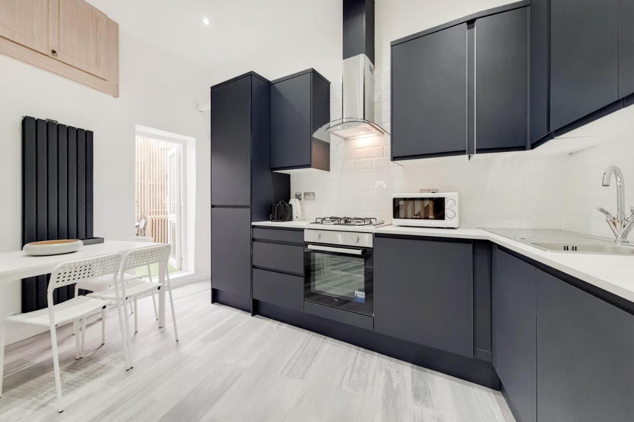 Lovely 4 Bed Perfect For Families! *