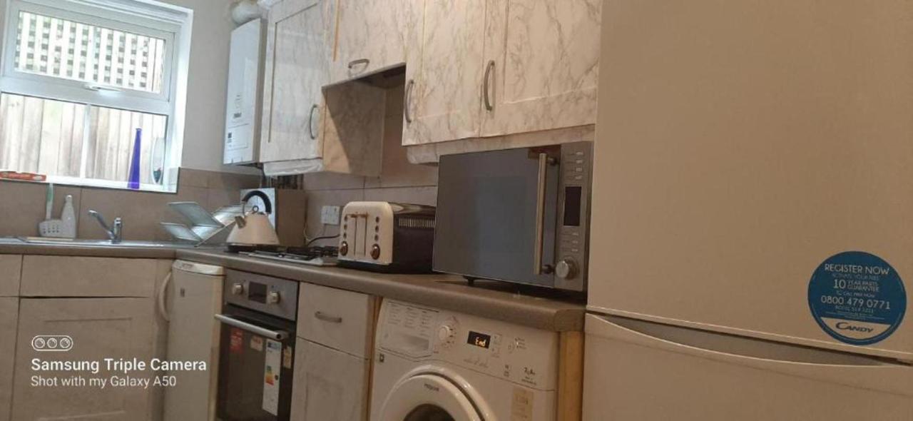 Remarkable 2-bedroom With An Ensite Apartamento *