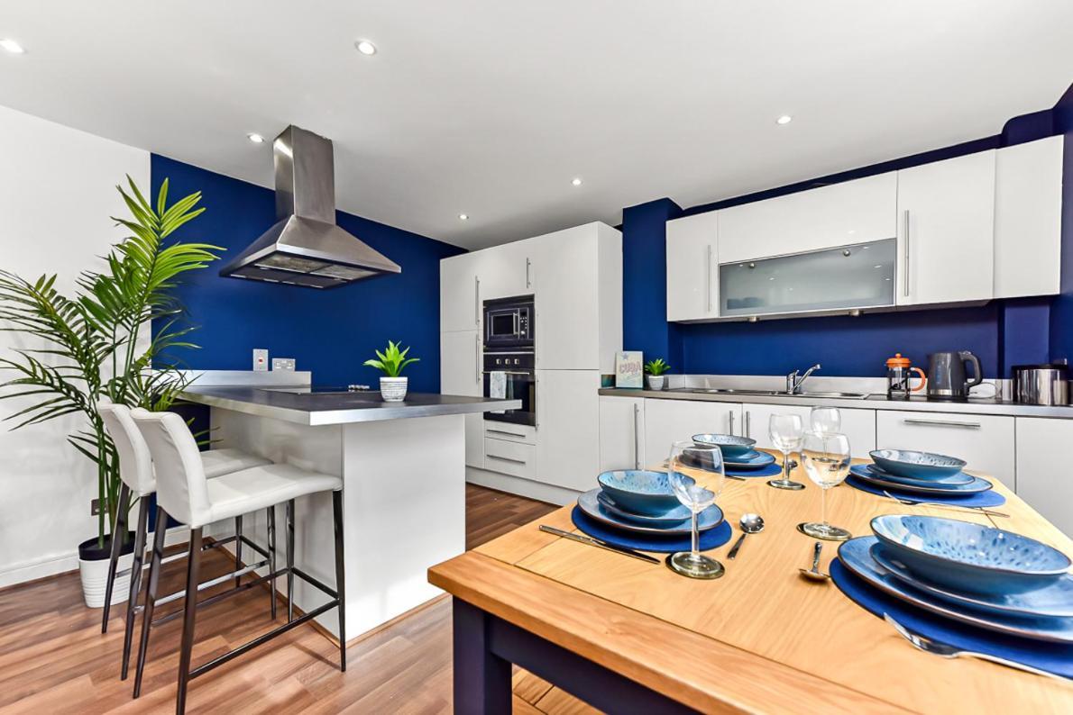 Spacious Cosy 2 Bed Flat, Apartamento *