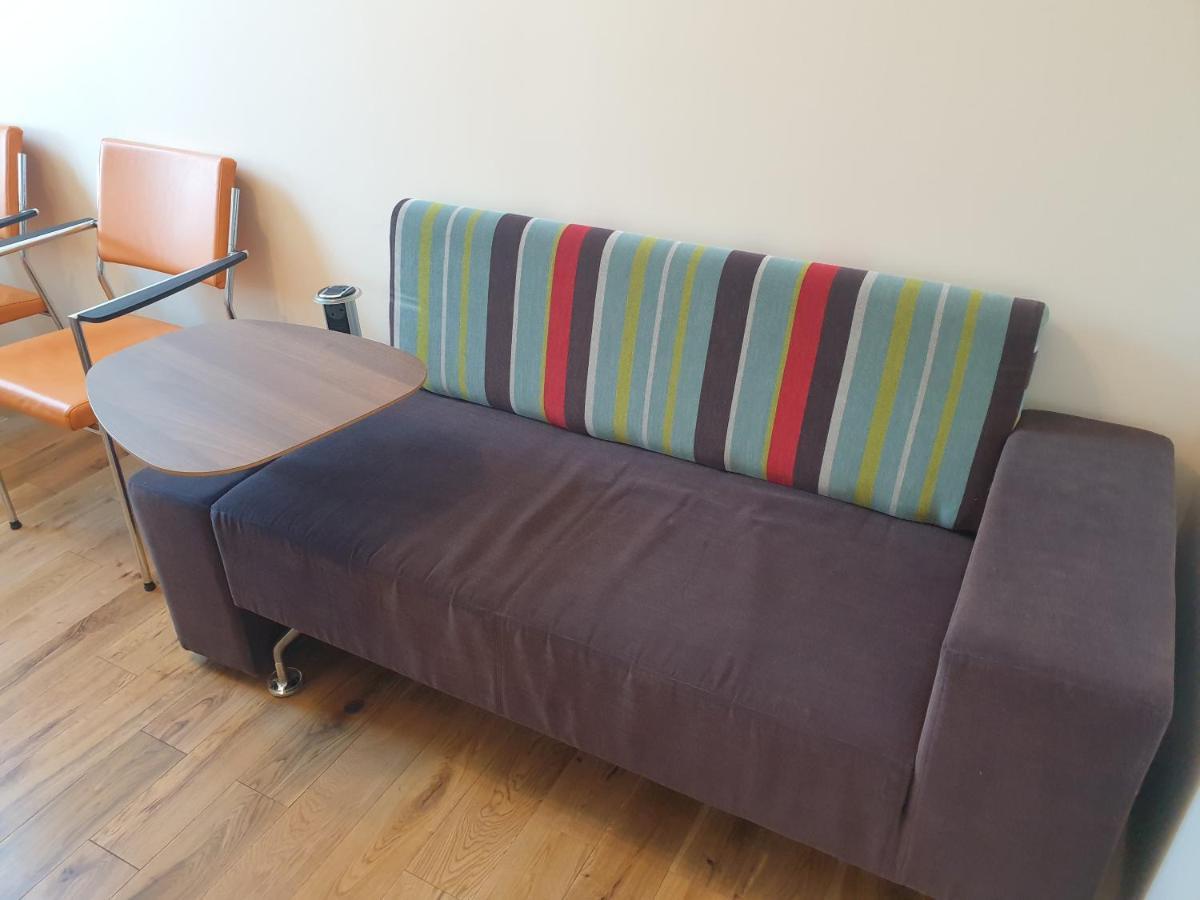 Luxury Spacious 2 Bedroom 4 Mins From Ilford Stn. Free Parking Apartamento Londres
