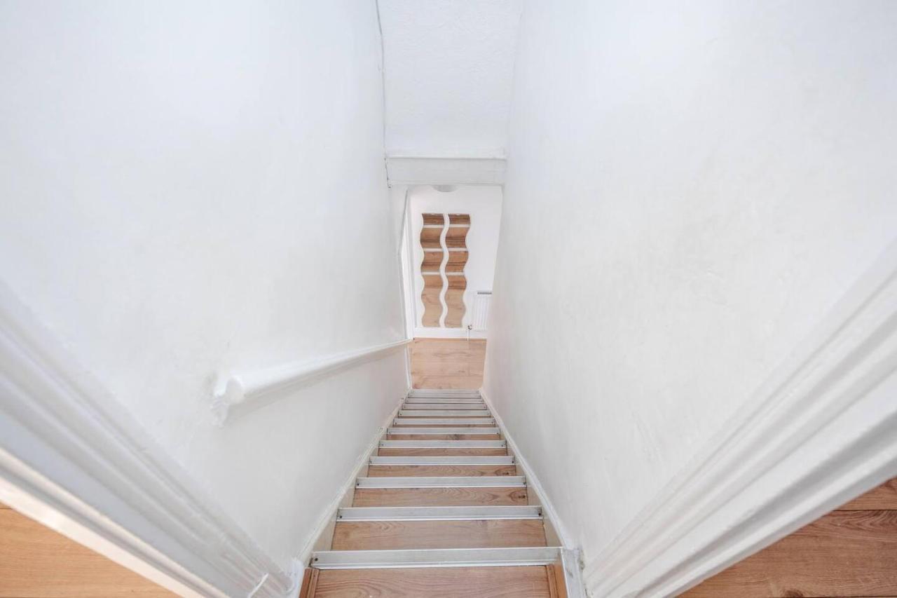 Сasa de vacaciones Impeccable And Welcoming 3-bed House In Londres