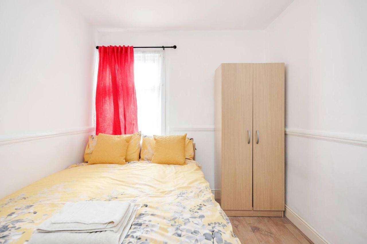 Impeccable And Welcoming 3-bed House In Сasa de vacaciones