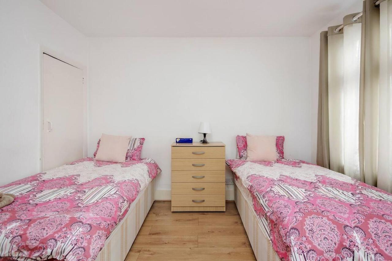 Сasa de vacaciones Impeccable And Welcoming 3-bed House In Londres