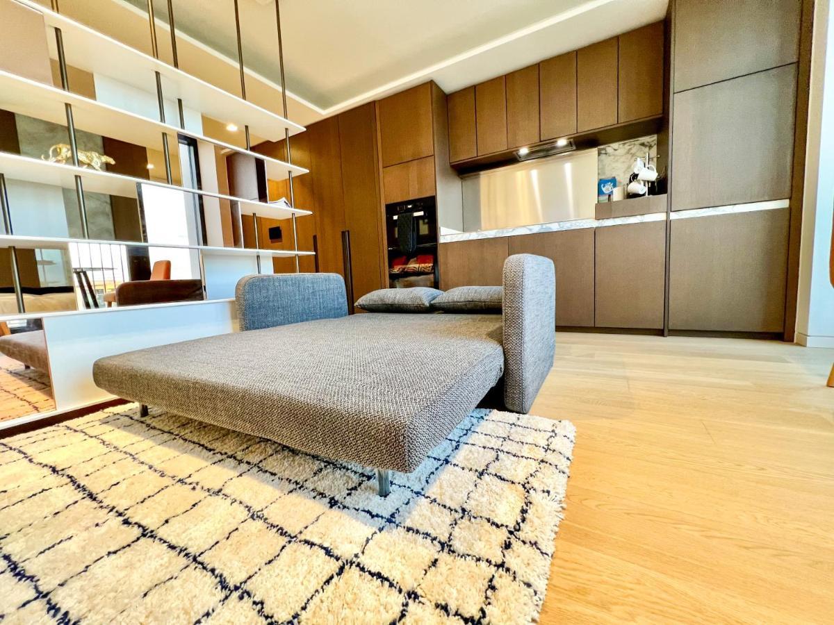 Deluxe Entire Studio Next To Eye & Trafalgar Square Aparthotel London