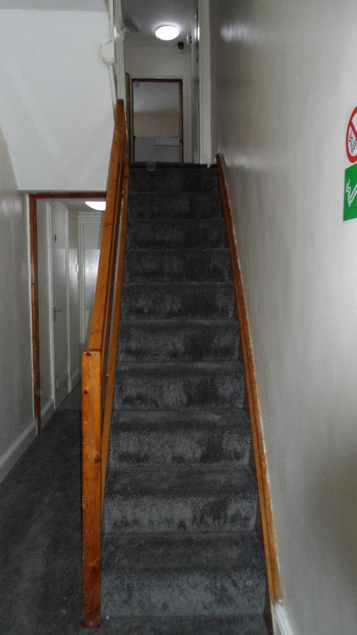 Ferienhaus Bubblesbnb 7 Bedroom House, 16 Beds, Sleeps 22 *