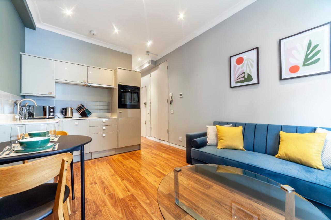 Bright & Spacious 1bdr Apt Near Lakeside Road * Londres