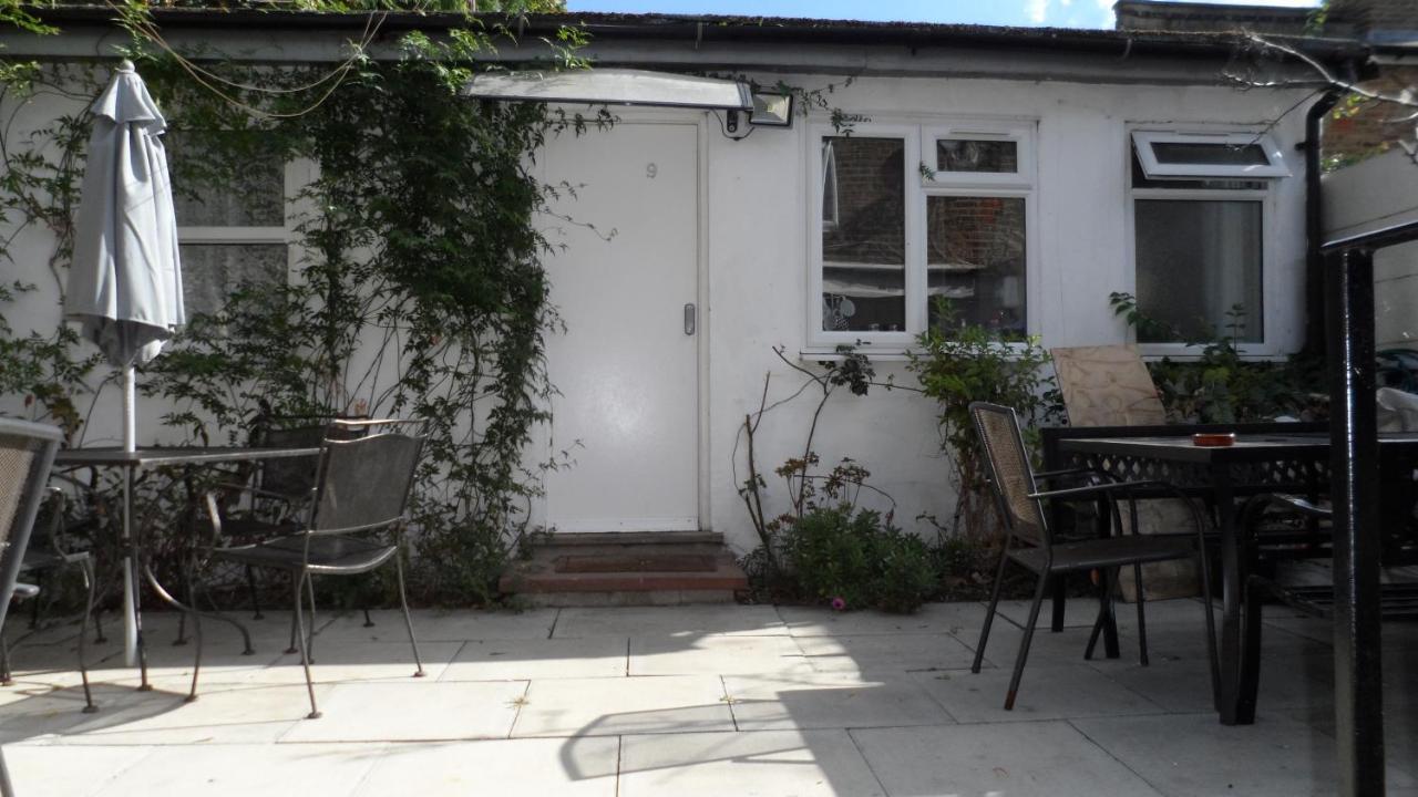 Bubblesbnb 7 Bedroom House, 16 Beds, Sleeps 22 Ferienhaus