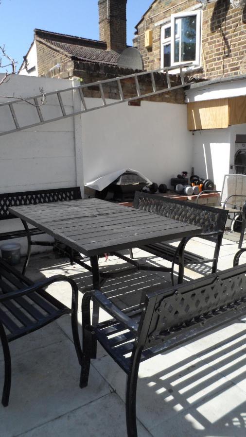 Bubblesbnb 7 Bedroom House, 16 Beds, Sleeps 22 Ferienhaus