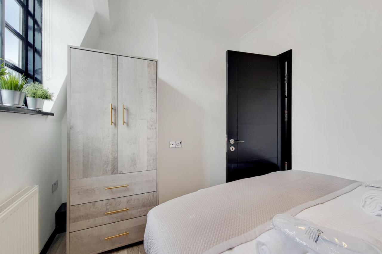 Langdon Brooks Appartement