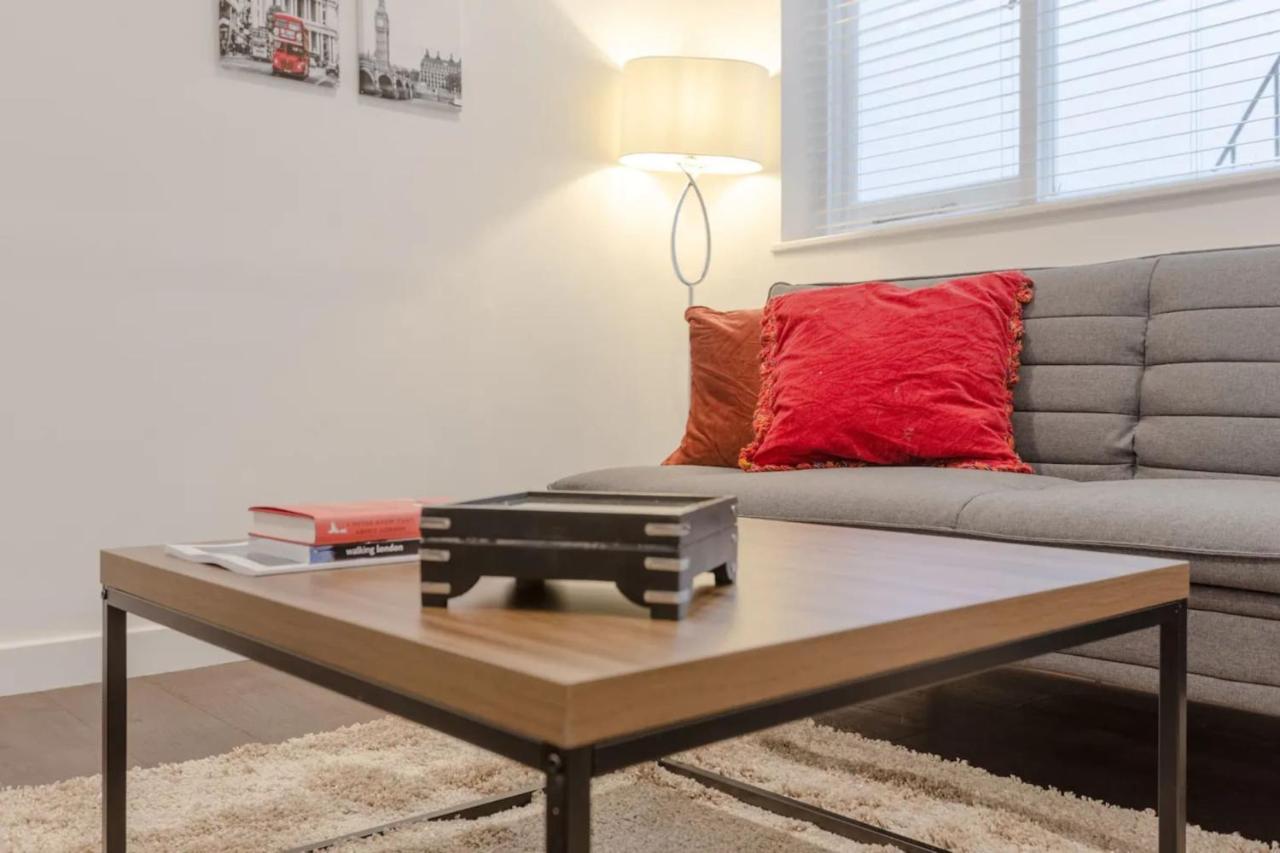 Modern Flat In The Heart Of West