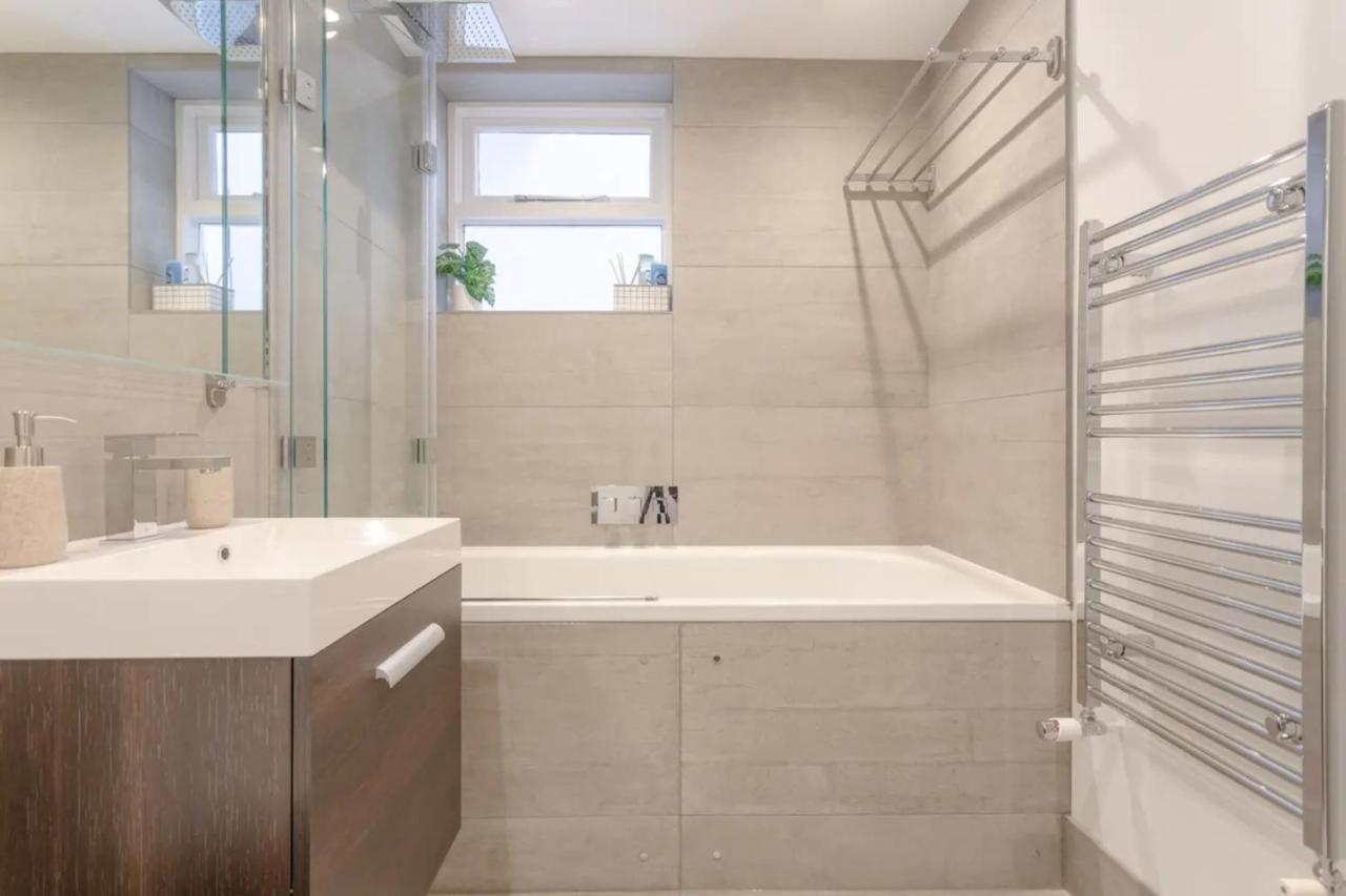 Modern Flat In The Heart Of West * Londres