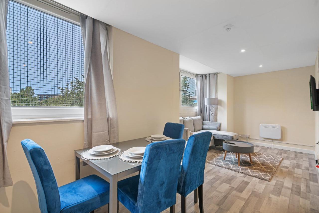 By Rehoboth - Overcomers- Deptford Apartamento Londres