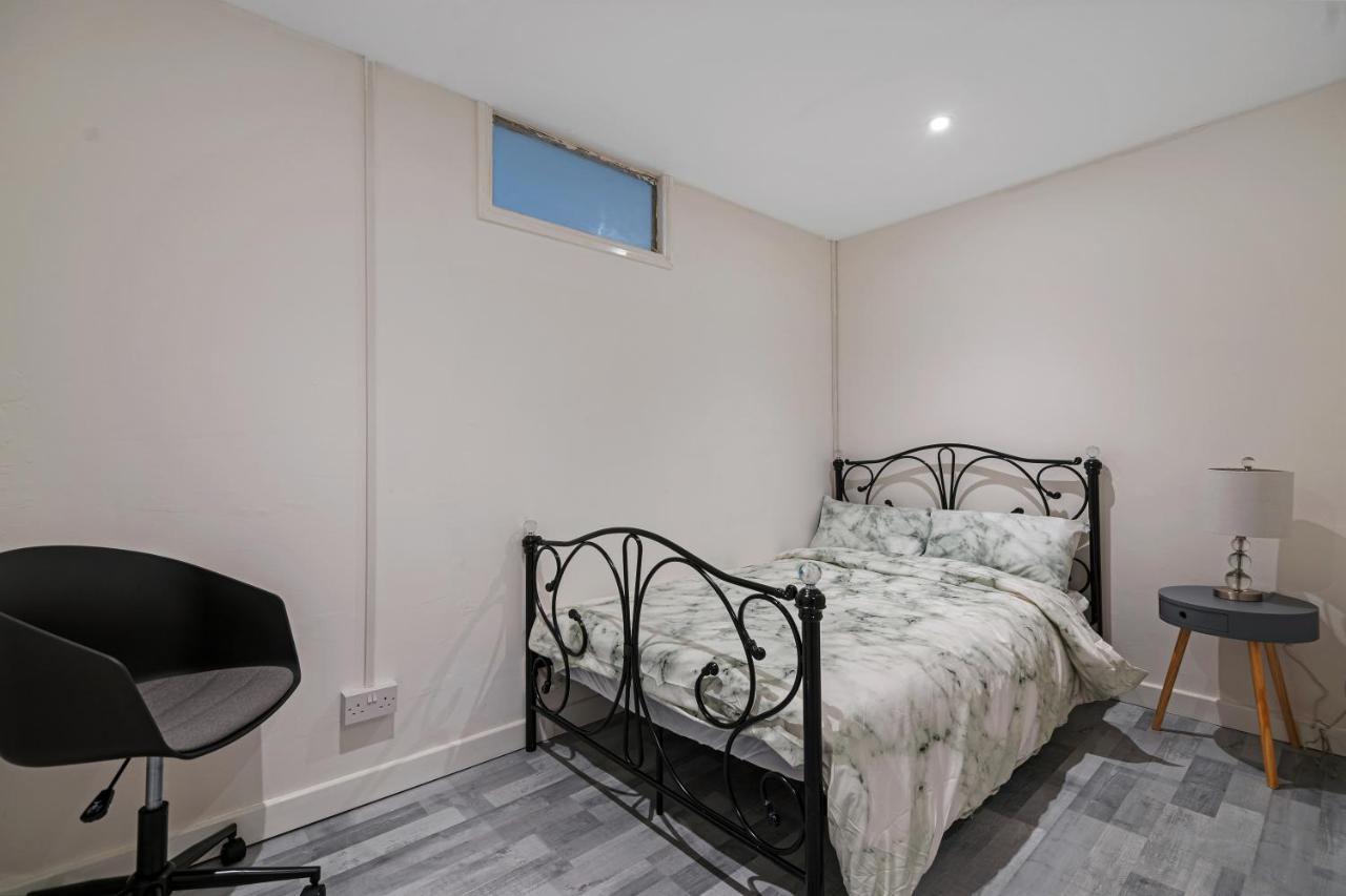 By Rehoboth - Overcomers- Deptford Apartamento