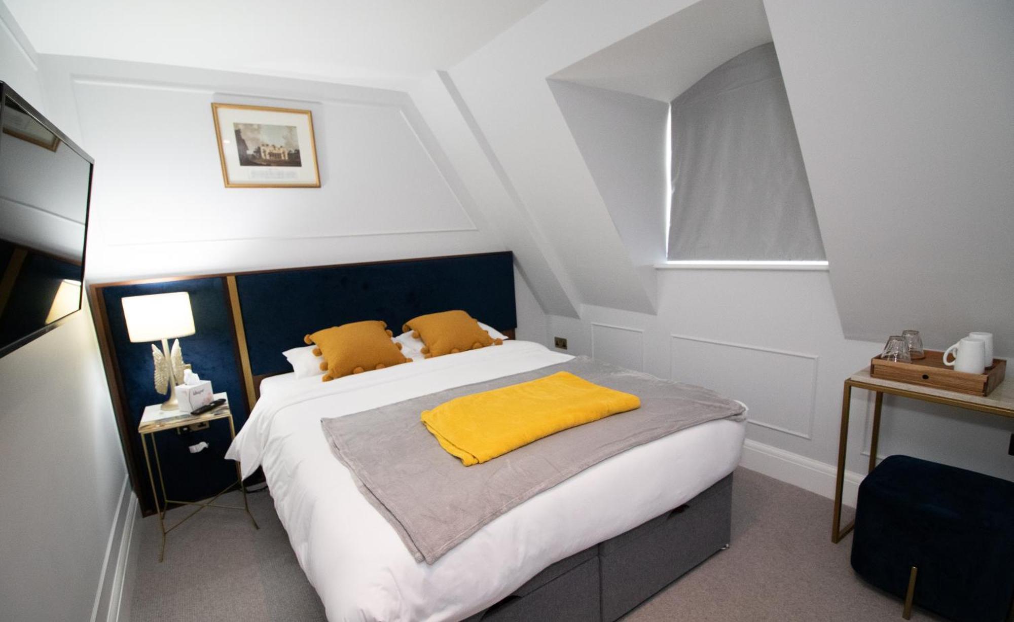 Three Falcons Hotel Londen