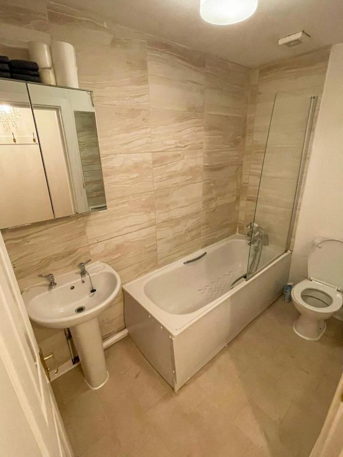 Flat 18 Apartment London