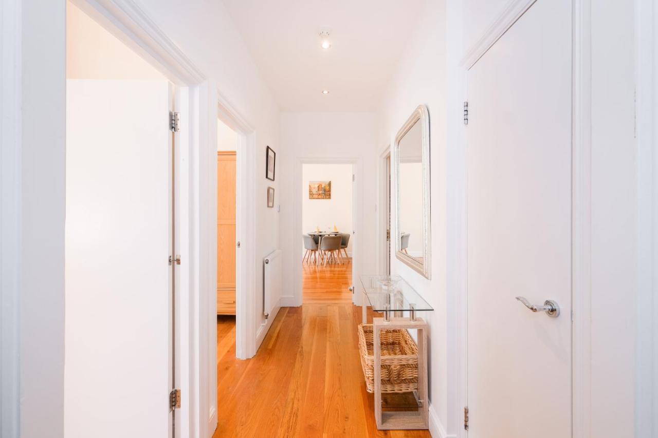 Lovely 2 Bed Flat In Canal Side Gated Development Apartamento