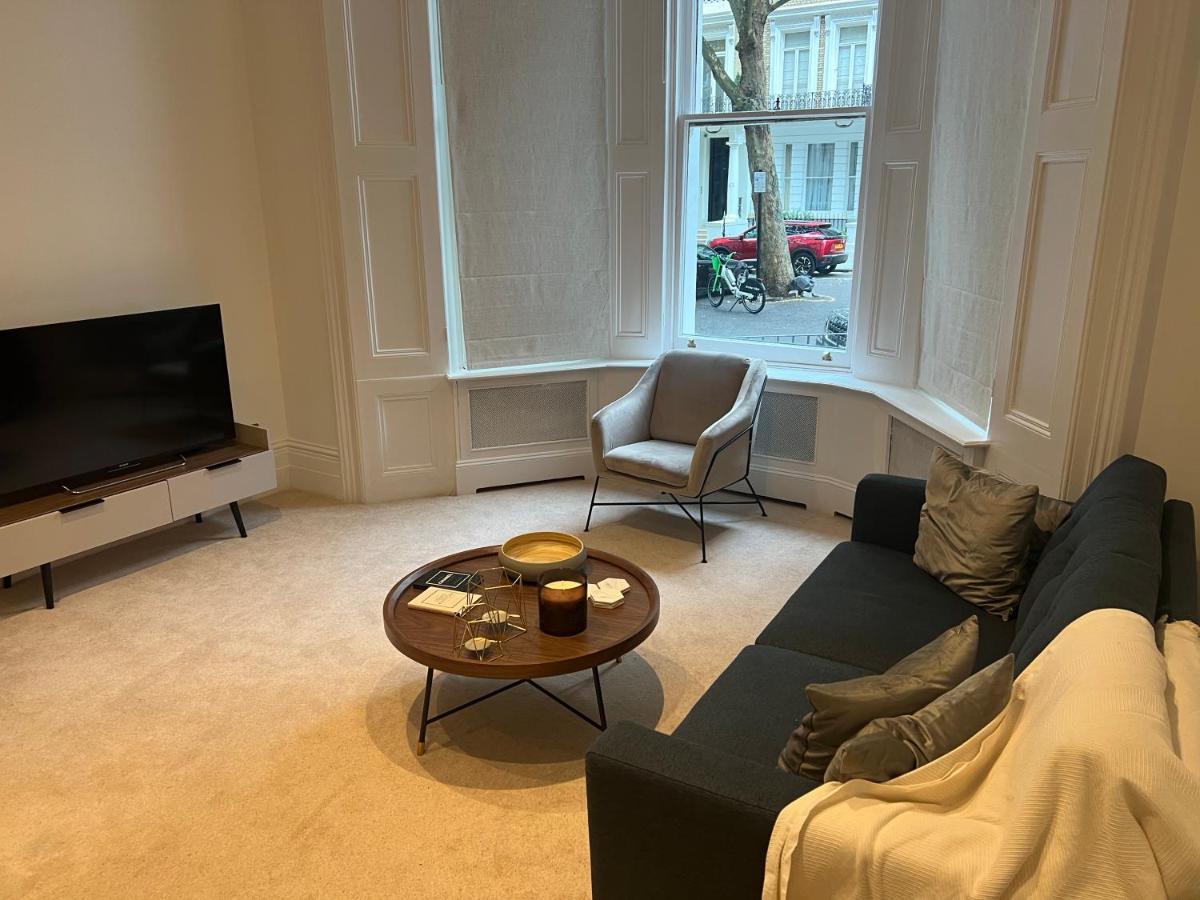 Luxury Flat Next To Harrods Apartment