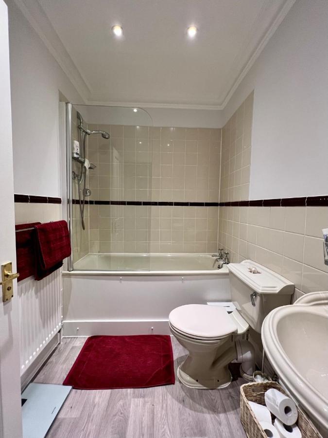 Stylish One-bedroom With Private Patio In Zone 2 Apartamento *