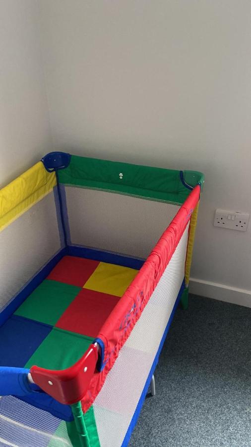 Acomodação com café da manhã  Clapham Junction - 2 Bedroom Londres
