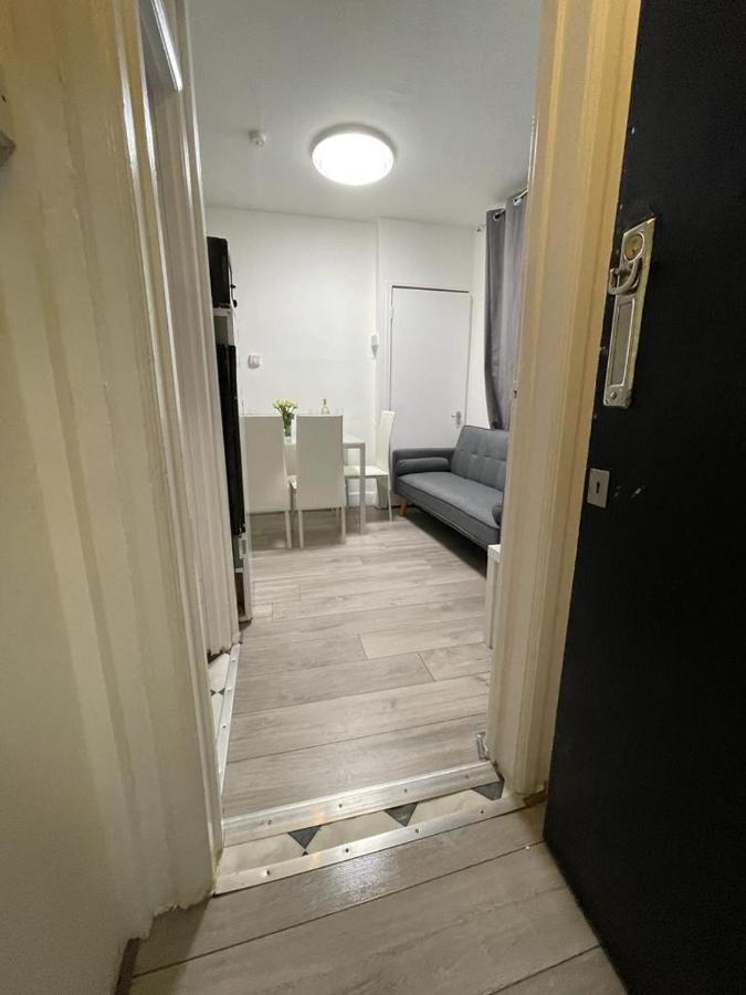 Apartment Miles Building 2
