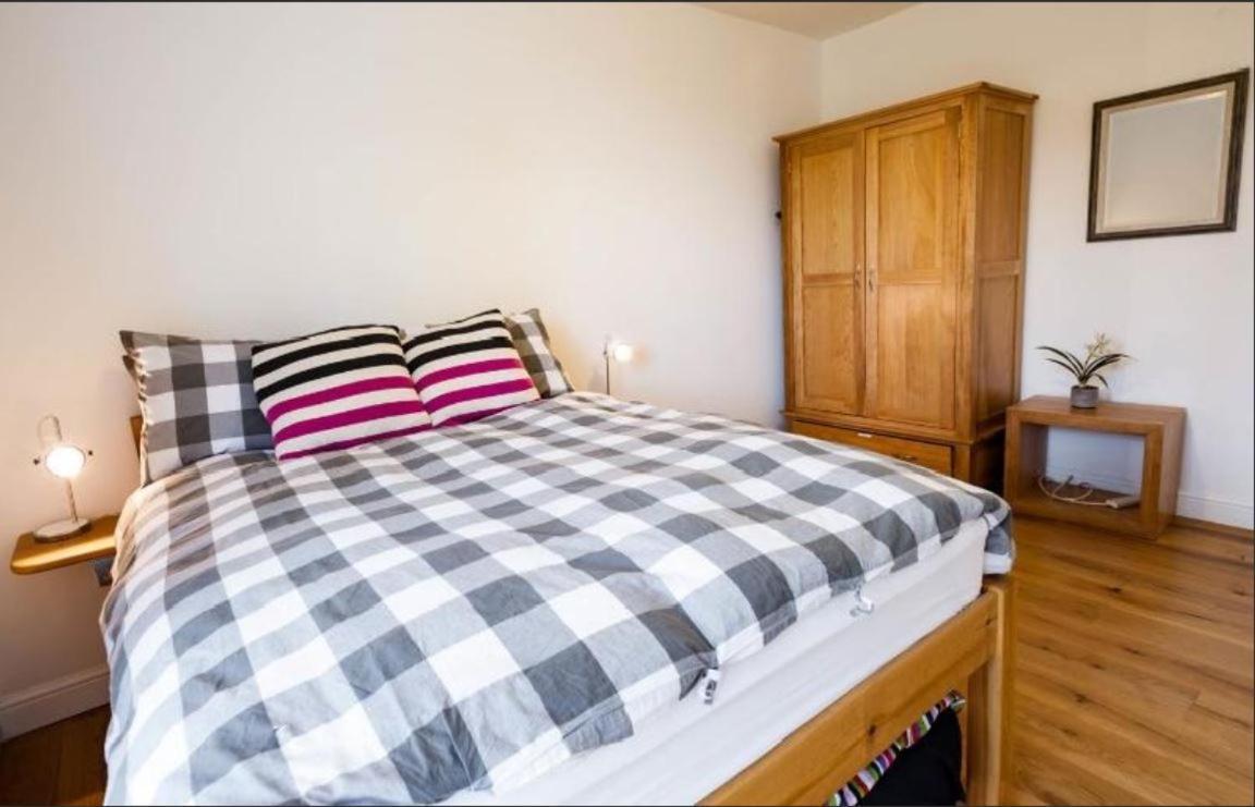 Apartment Bayswater, Large 1 Bed, Near Hyde Park & Paddington *
