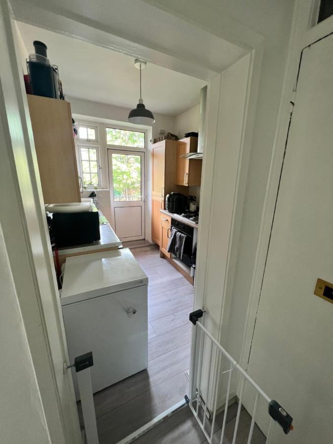 Lovely Forest Hill Flat Apartamento Londres
