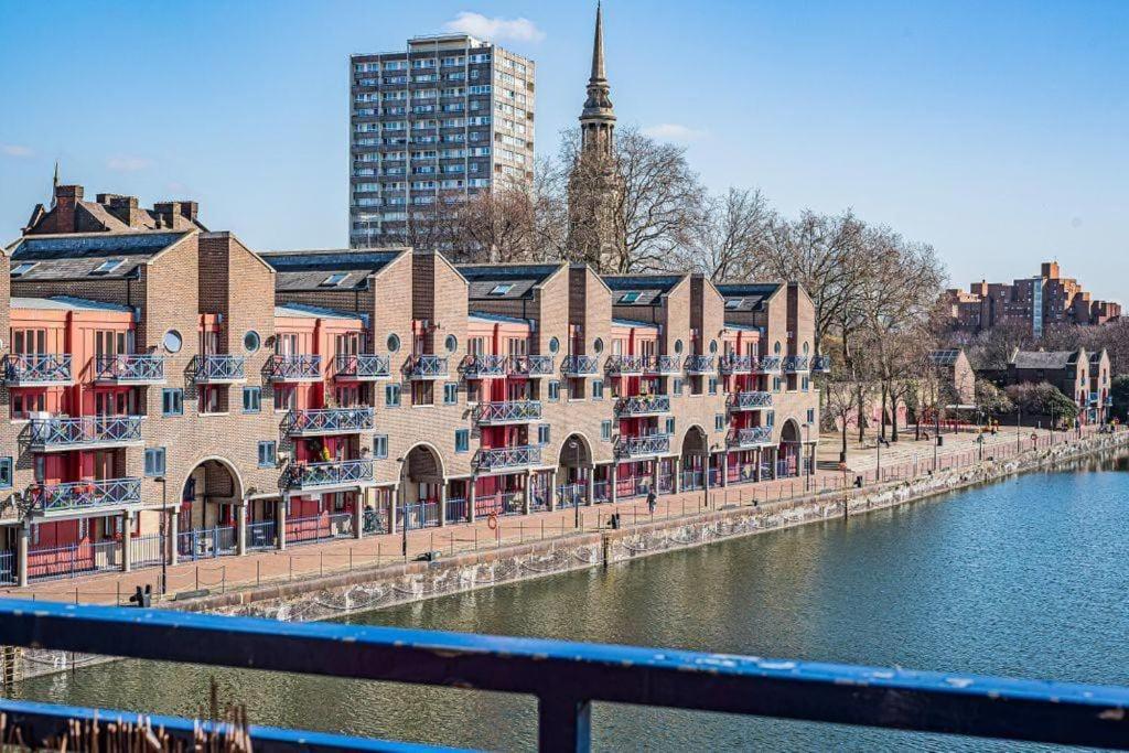 Riverview With Parking Apartamento Londres