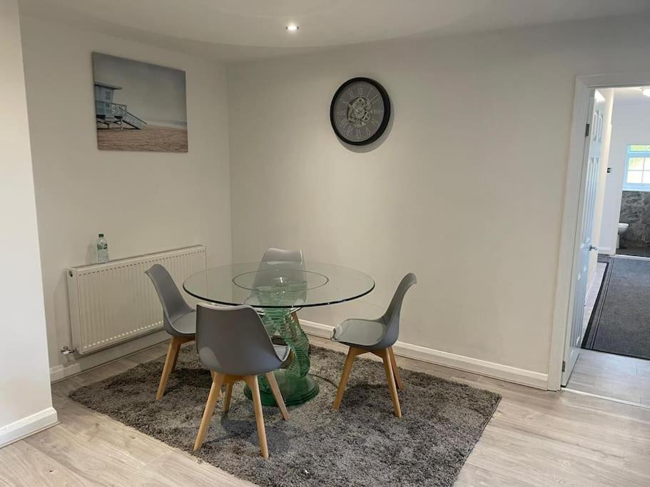 Lovely 3 Bedroom Flat In North * Londres