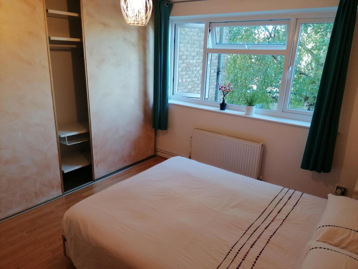 Accommodatie bij particulieren Beautiful Double Bedroom In Shared Flat Near Olympic Park In Stratford *