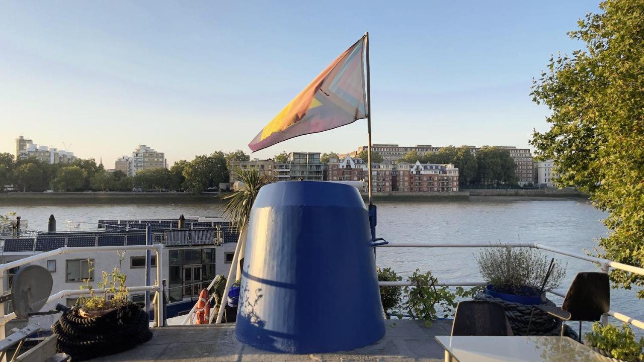 Bateau-hôtel One Of A Kind - Converted Ship In The Heart Of Londres