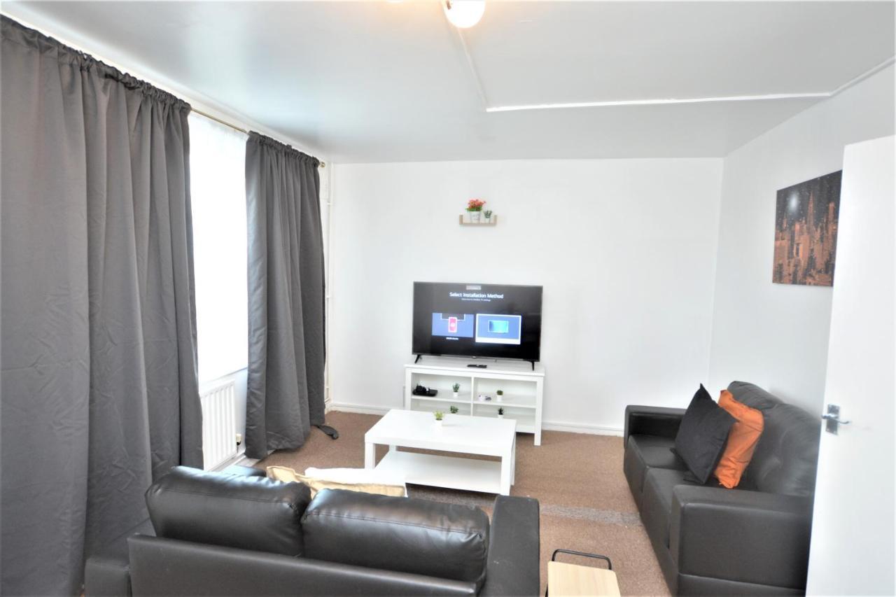 Beautiful Two Bedroom Flat In Brixton *